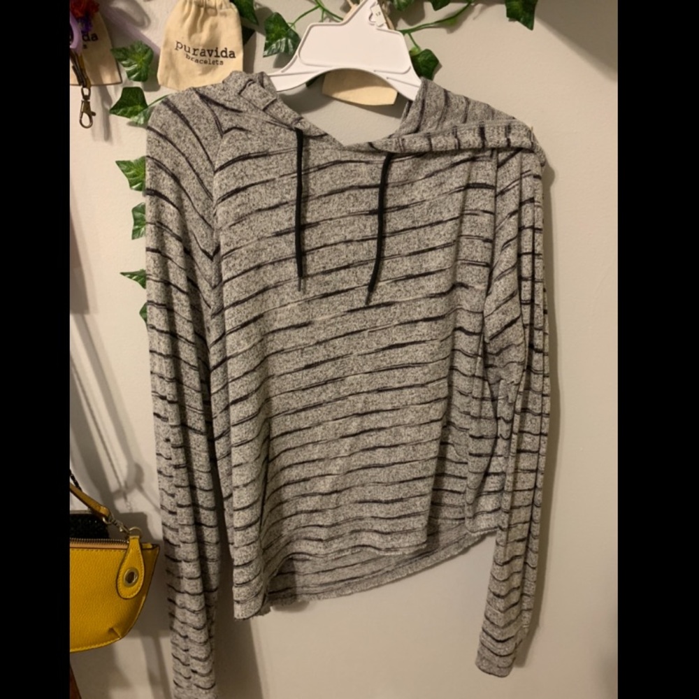 Mossimo women’s casual sweater